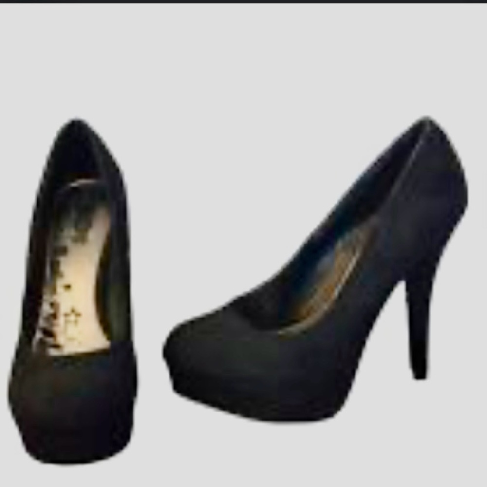Brash Black Kosmic Platform Pumps Size 8.5